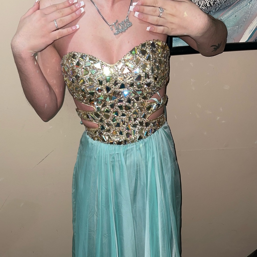 Prom dress with diamonds